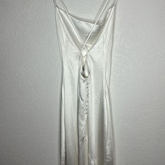 NWT ELLIATT Aisle Dress Satin White Maxi XS - Picture 10 of 16